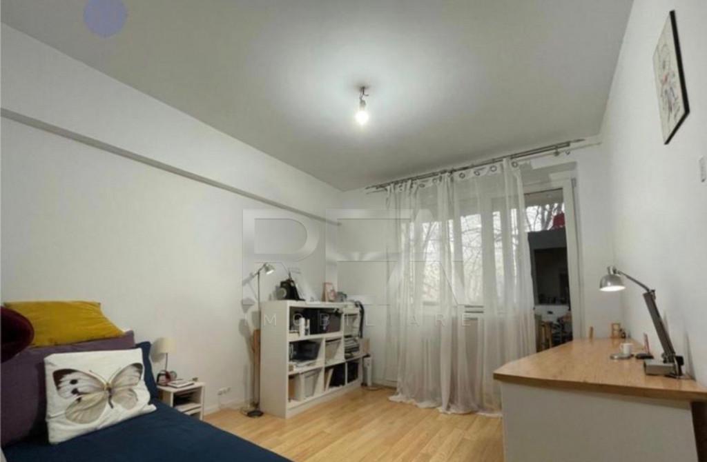 3 camere Iancului decomandat etaj 3 inst schimb parca