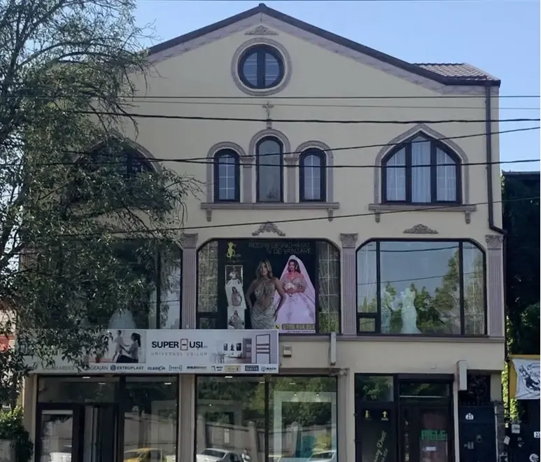 Se inchiriaza Apartament in Vila zona 13 Septembrie