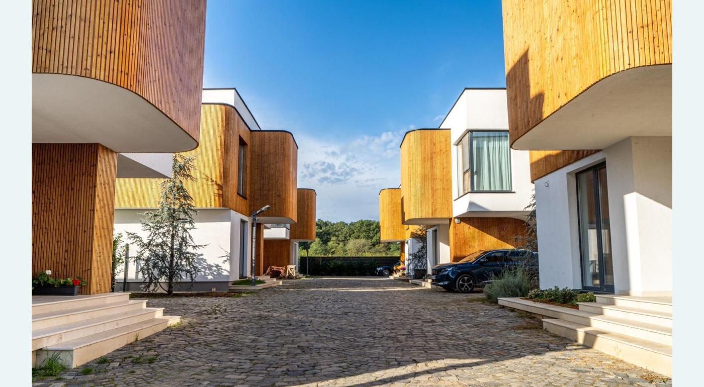 Vila piscina in Corbeanca 399 000EUR 2 locuri de parcare