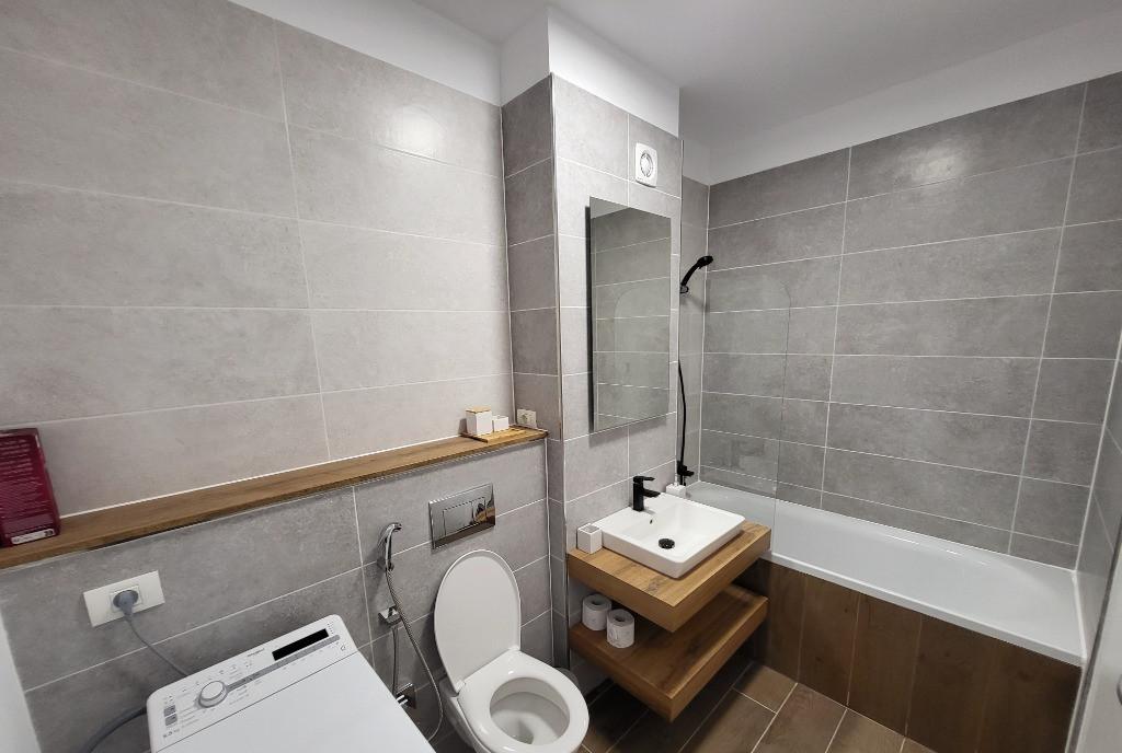 Proprietar Inchiriez apartament 2 camere Iulius Mall