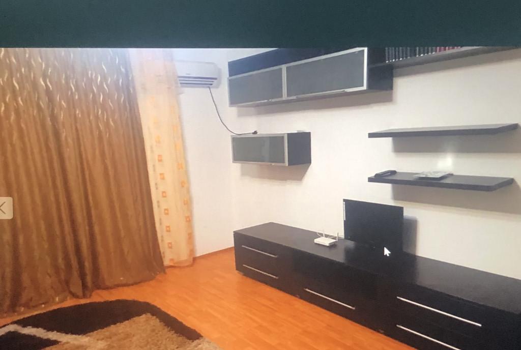 Vitan mall etaj 1 decomandat