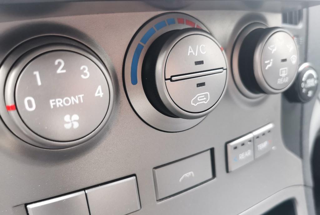 Hyundai H1 2012 ndash 152 000 km - Motor 2 5 116 cai ndash Stare foarte buna 8 600 eur