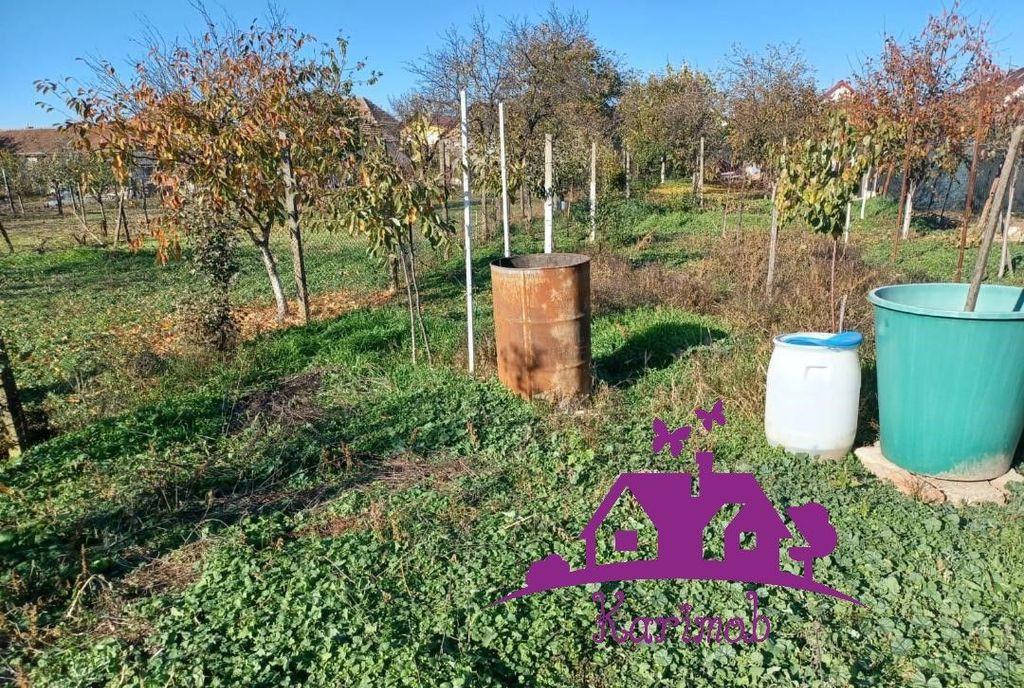 Casa la curte comuna in localitatea Nojorid