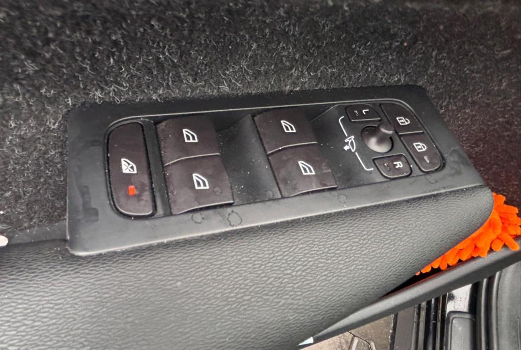 Volvo XC 40 benzina 1 5 18 500 eur