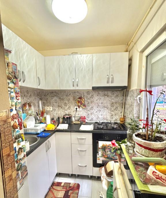 Apartament 2 camere 34 mp zona Sagului