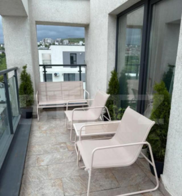 Apartament la cheie terasa de 14 mp panorama parcare subt