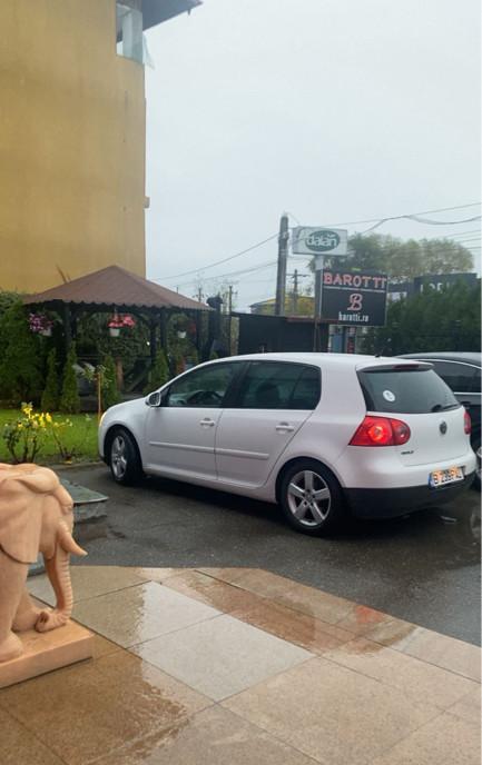 Golf 5 1 6 benzina 1 000 eur