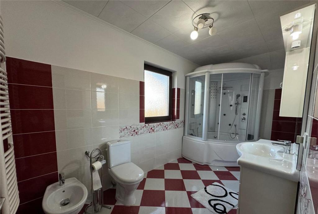 Vila cu dotari premium vedere pretioasa garaj securizare Co