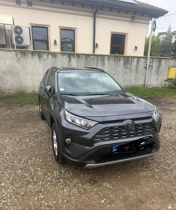 Toyota rav-4 hibrid 26 000 eur