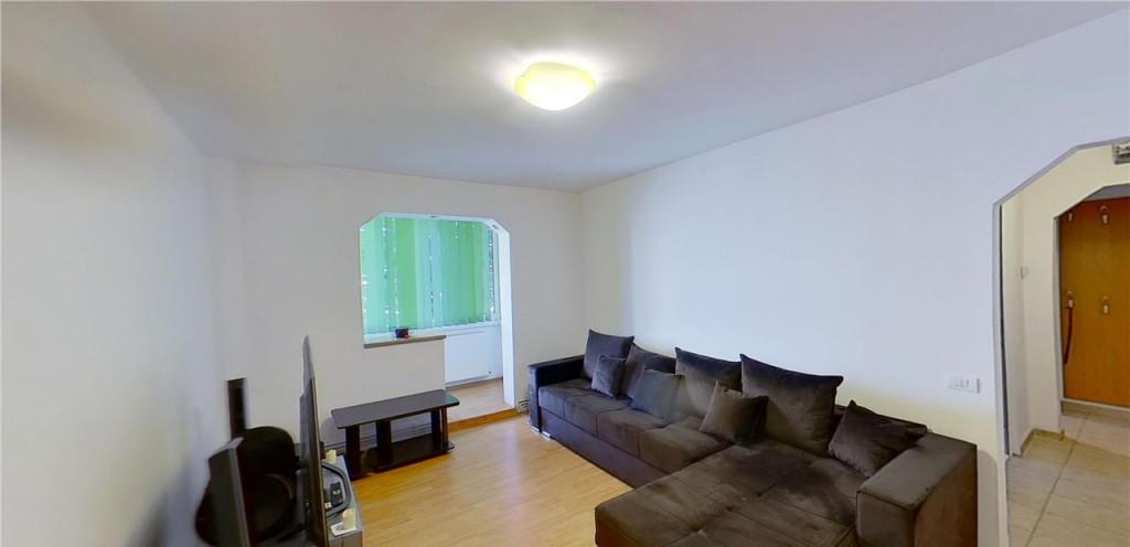 Tur 3D Apartament 4 camere decomandat etajul1 in cartieru