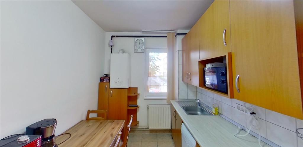 Tur 3D Apartament 4 camere decomandat etajul1 in cartieru