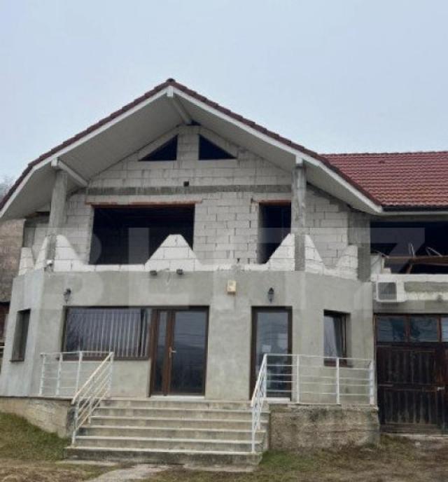 Casa de vanzare sau schimb 240 mp 700 mp teren