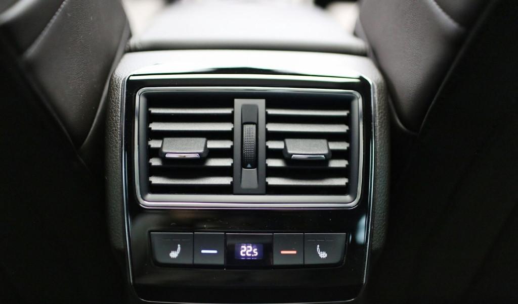 Skoda Superb 4x4 21 000 eur