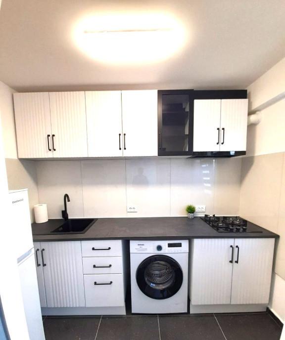 Garsoniera nou renovata metrou Gorjului-Pacii utilata complet