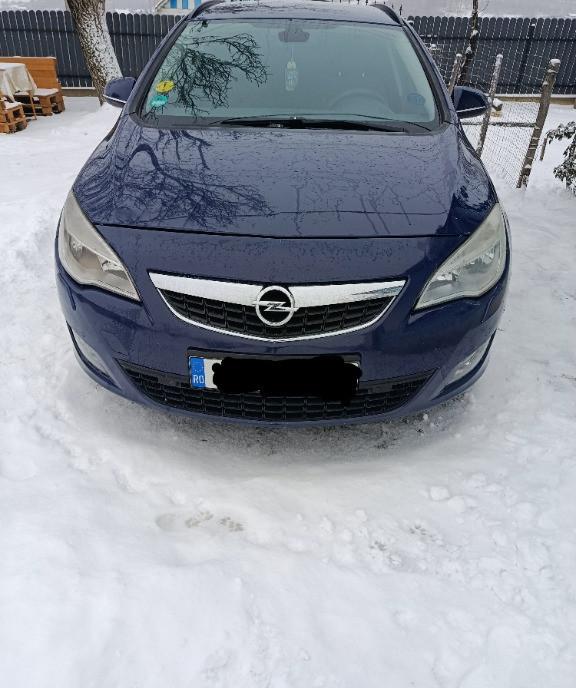 Opel Astra J 1 7 CDTI 3 000 eur