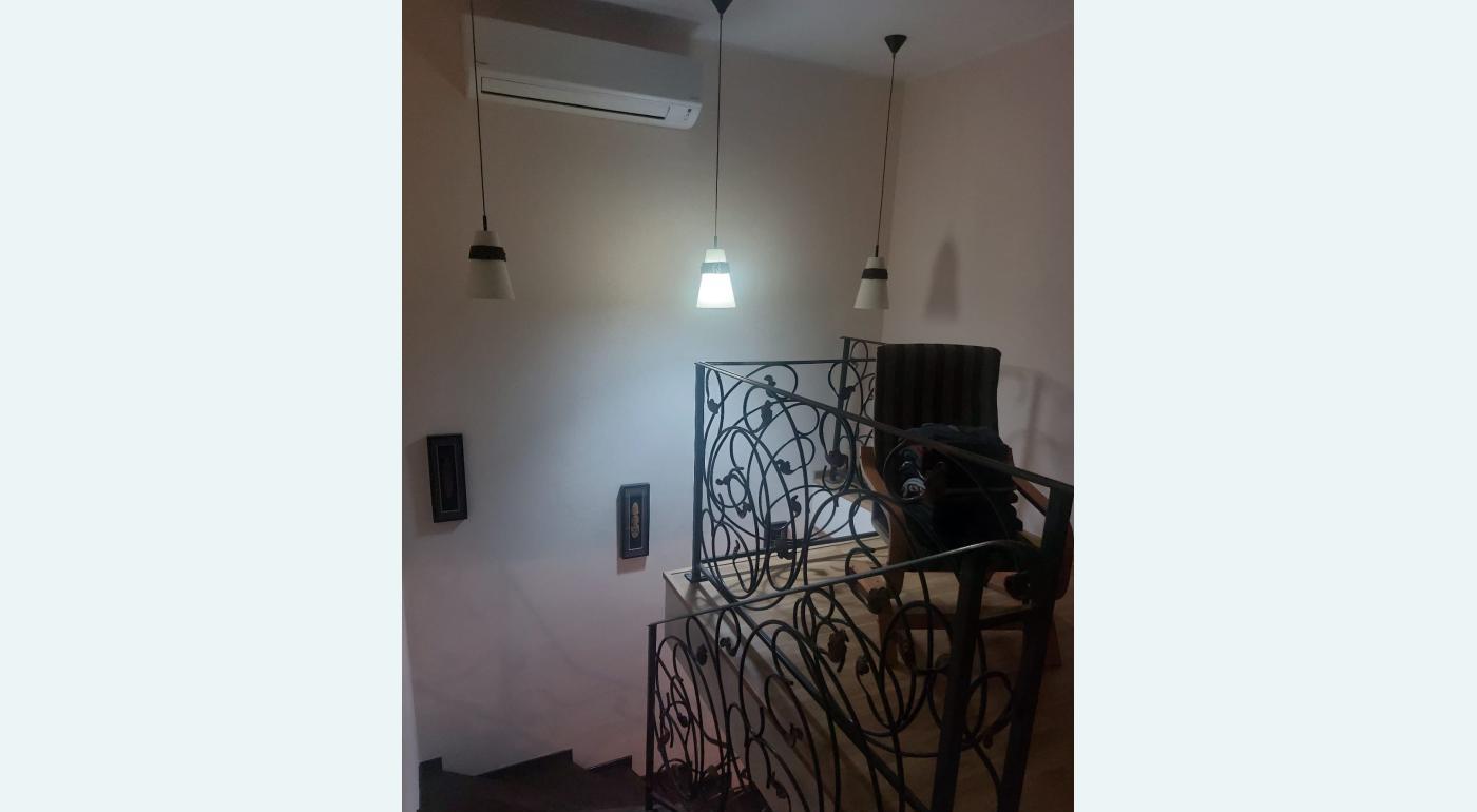 Proprietar vand casa in Dumbravita central