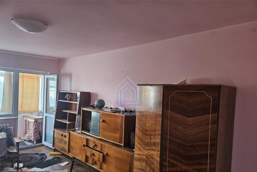 Apartament central 3 camere