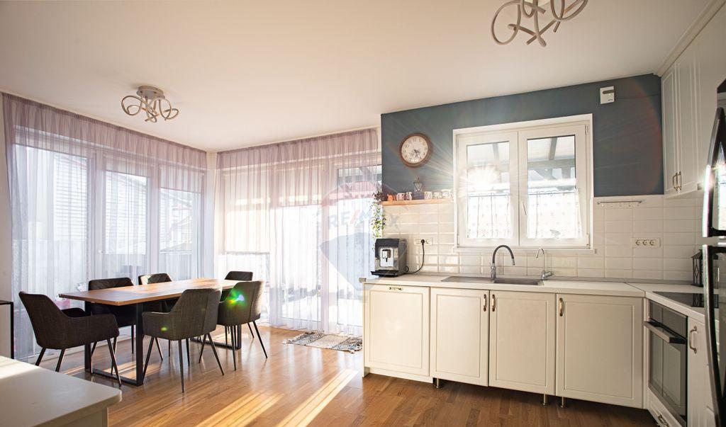 Casa / Vila cu 4 camere de vanzare in cartierul Westf