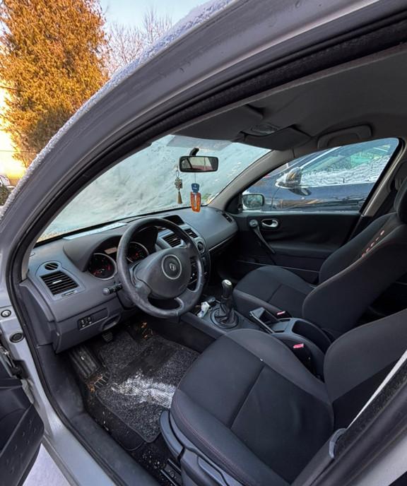 Renault Megane 1 5 2007 1 800 eur