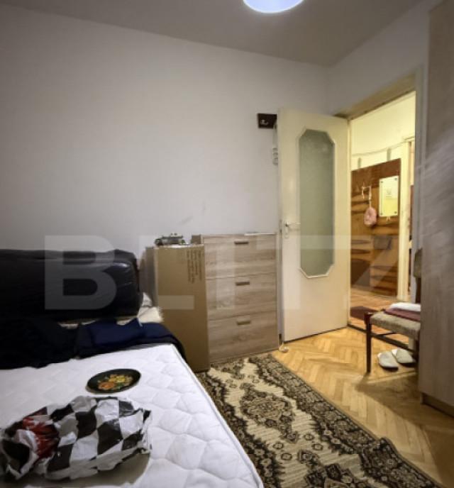 Apartament 3 camere Necesita renovare completa Etaj 3/