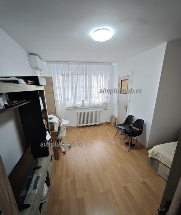 Garsoniera decomandata Bloc Mixt Complet renovata Tita