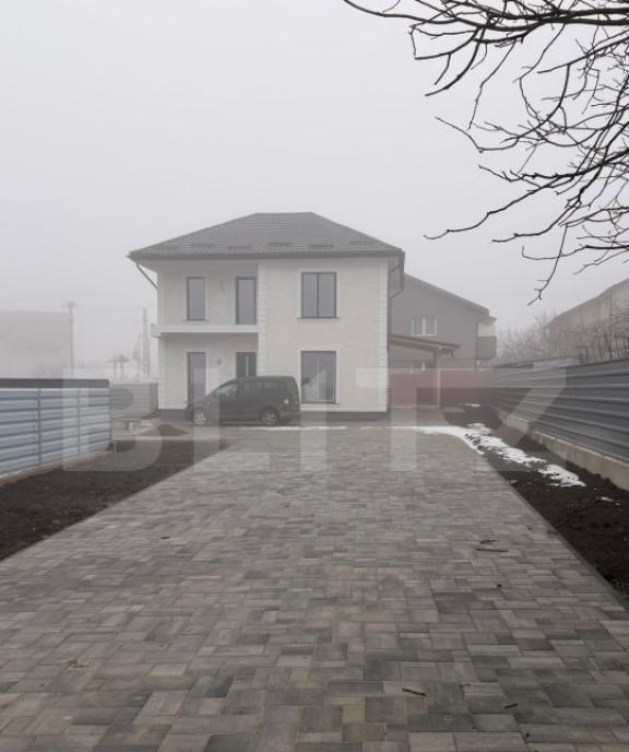 Casa etaj 114 mp utili 565 mp teren Itcani Cartier excl