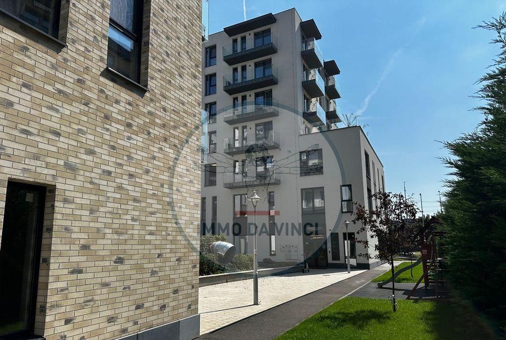 Spatiu comercial/birouri 142 mp 194 mp cladire ultra mod