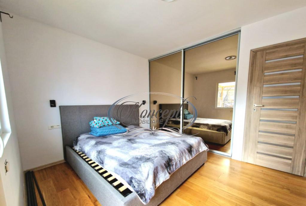 Apartament la casa cu parcare in Someseni