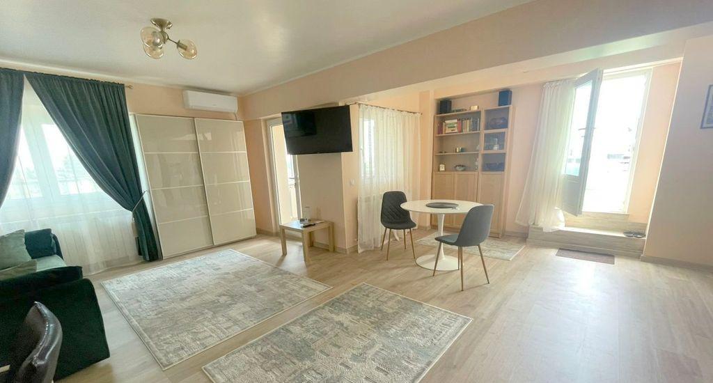 De inchiriat - Apartament cu o camera Faleza Dunarii