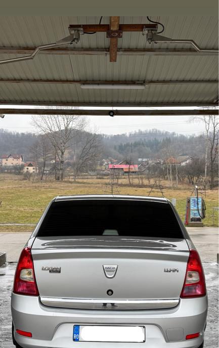 Dacia Logan 1 4 MPI 1 900 eur