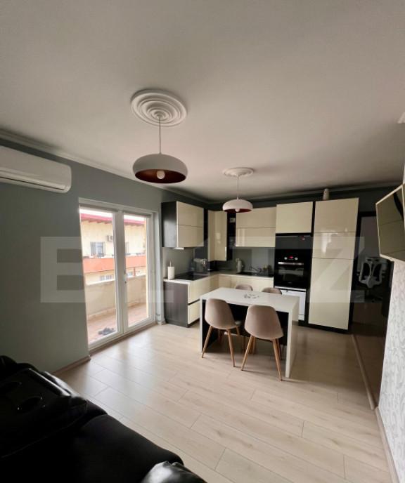 Apartament 3 camere 61 mp terasa 23 mp Calea Turzii