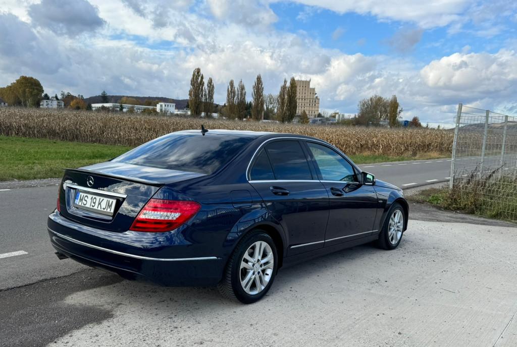 Mercedes C-Klasse 1 8 Cgi 11 000 eur