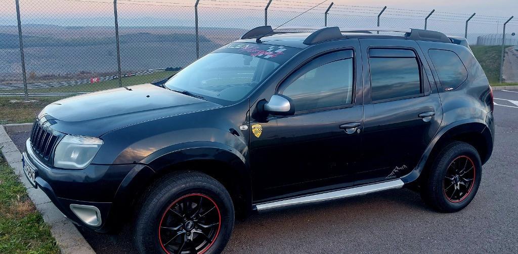 Dacia Duster 1 5 4x4 2013 7 999 eur