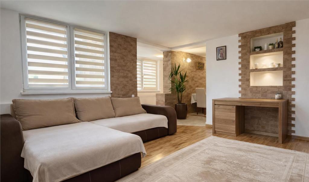 FILMTur 3D Casa eleganta curte amenajata garaj Brancovene