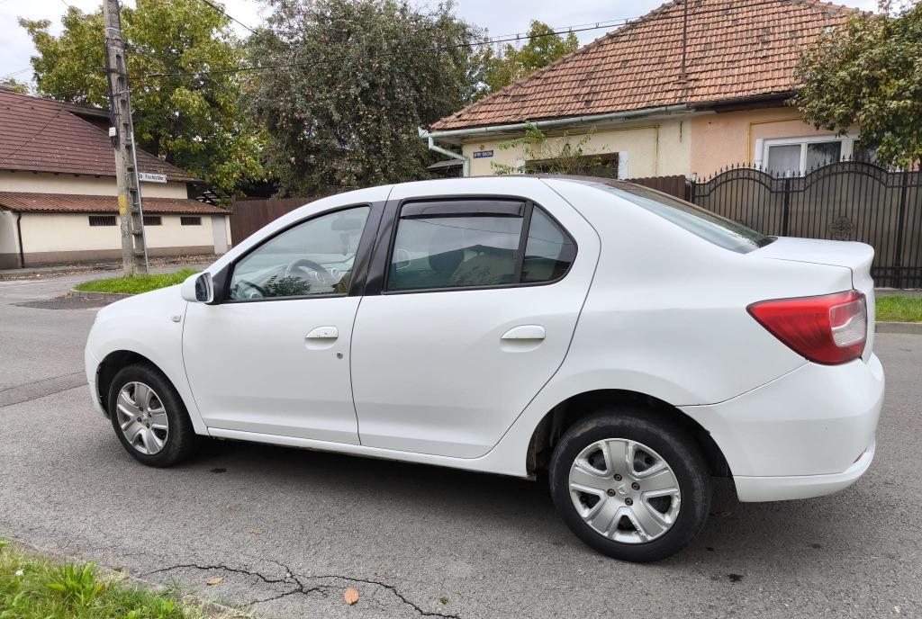 Dacia Logan gaz 2 000 eur