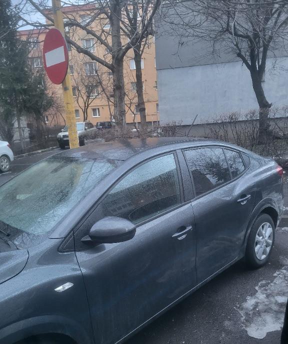 Dacia Logan 11 500 eur