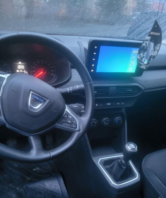 Dacia Logan 11 500 eur