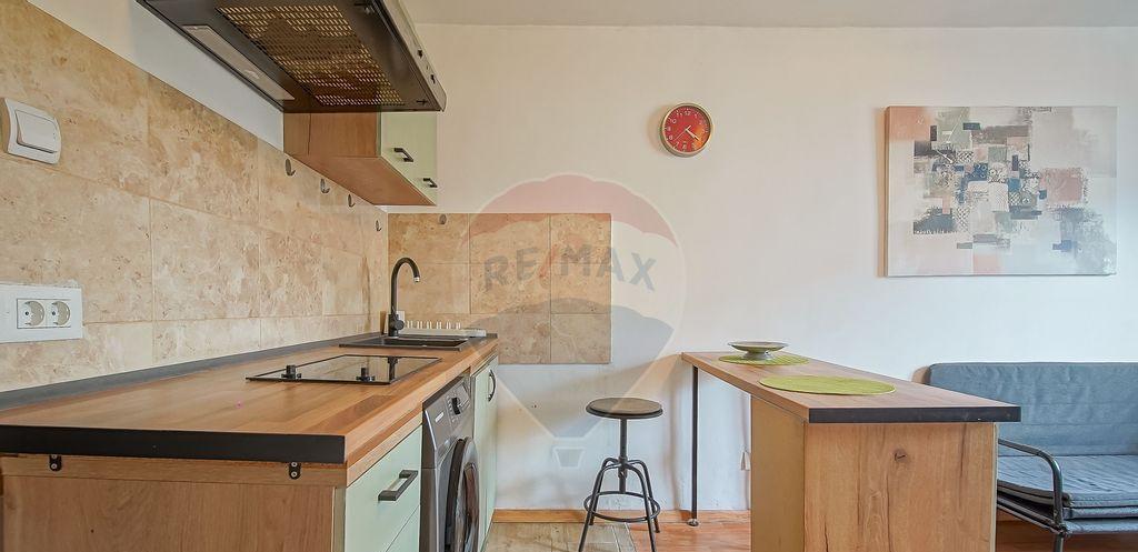 Garsoniera de vanzare in zona Astra 22 mp etaj 2 re