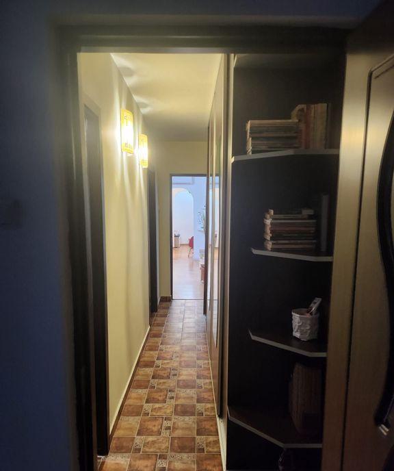 Vanzare apartament 3 camere