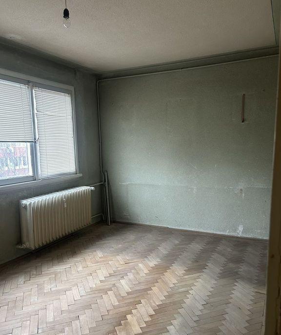 Apartament semidecomandat 3 camere Aleea Terasei