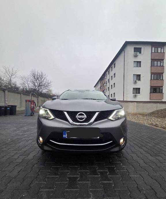 Nissan Qhashqai 1 5 dci model TEKNA 8 990 eur