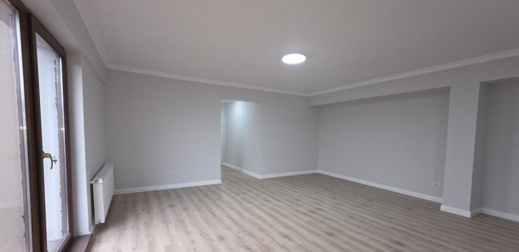 3 Camere Damaroaia bl nou