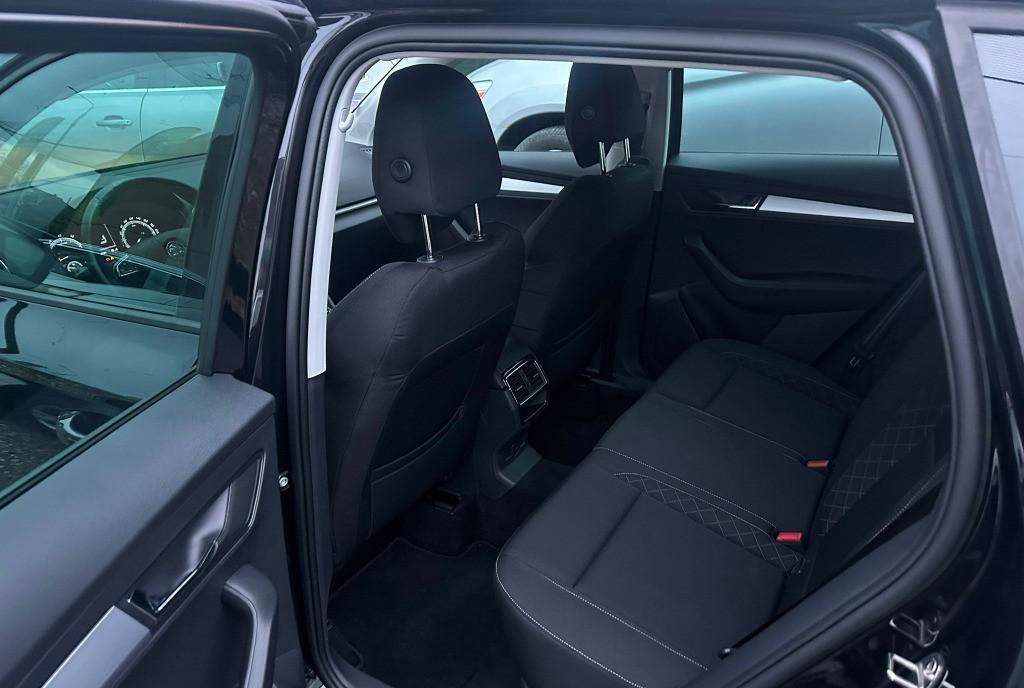 SKODA KAROQ DSG FULL 15 499 eur