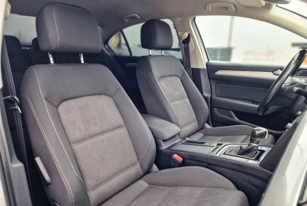 VW Passat Sedan Automat 10 990 eur