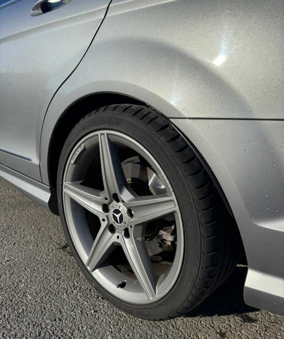 MERCEDES C350 AMG 4 300 eur