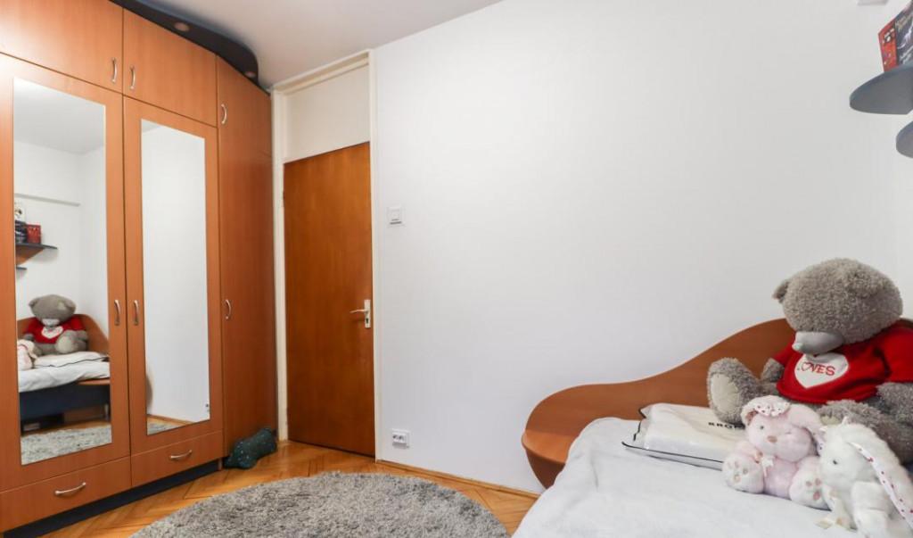 Apartament de inchiriat 4 camere Drumul taberei ideal pentr