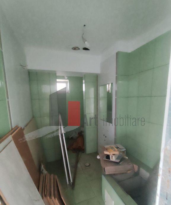 Apartament cu 3 camere de vanzare in Confort City