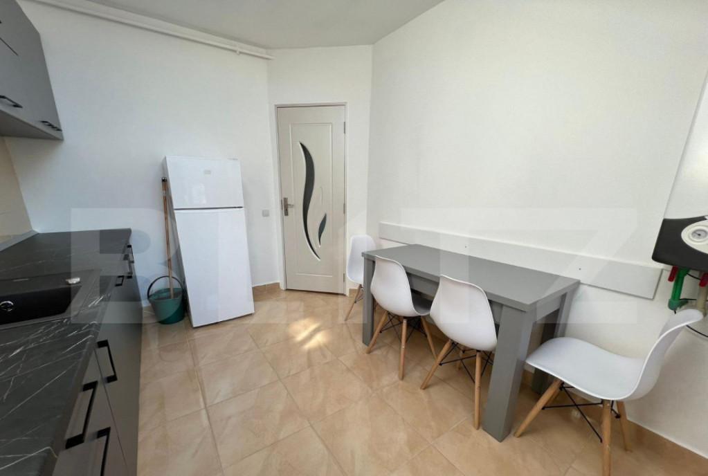 Apartament cu 1 cam 35 mp etajul 4 cu balcon zona Floril