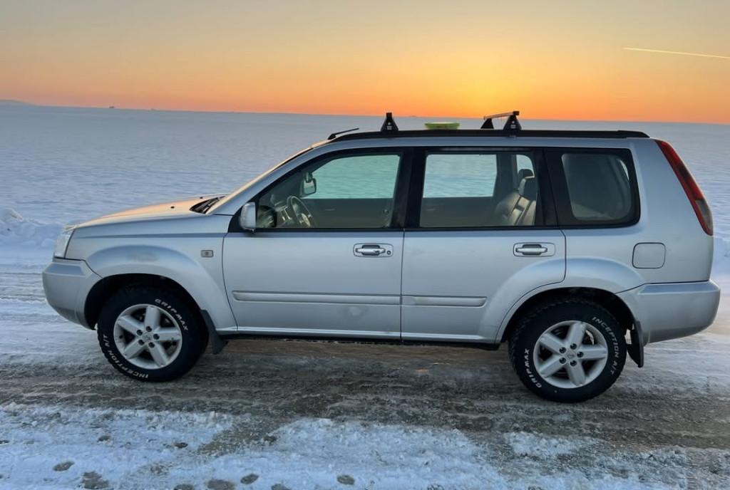 Nissan X-Trail 2 2 dCi 4x4 Trapa Anvelope AT Fiscal pe loc 2 800 eur