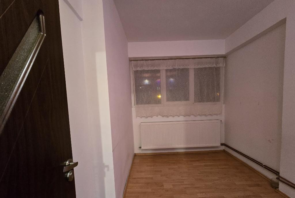 Metrou Titan/C tin Brancusi garson supraf 31mp bloc 1978/reabilitat